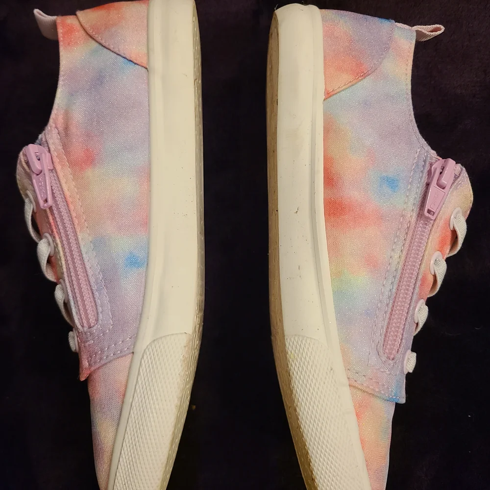Cat & Jack Tie-dye Sneakers - Picture 3 of 10